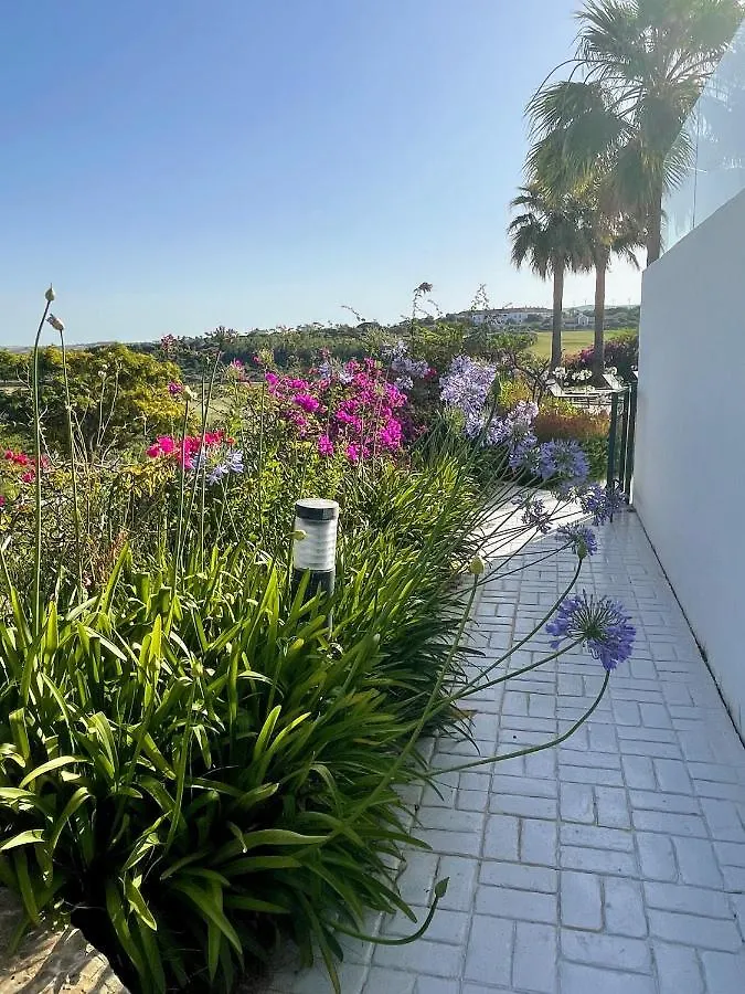 Superior Apartment For Golf, Sea And Nature Lovers 卡萨雷斯