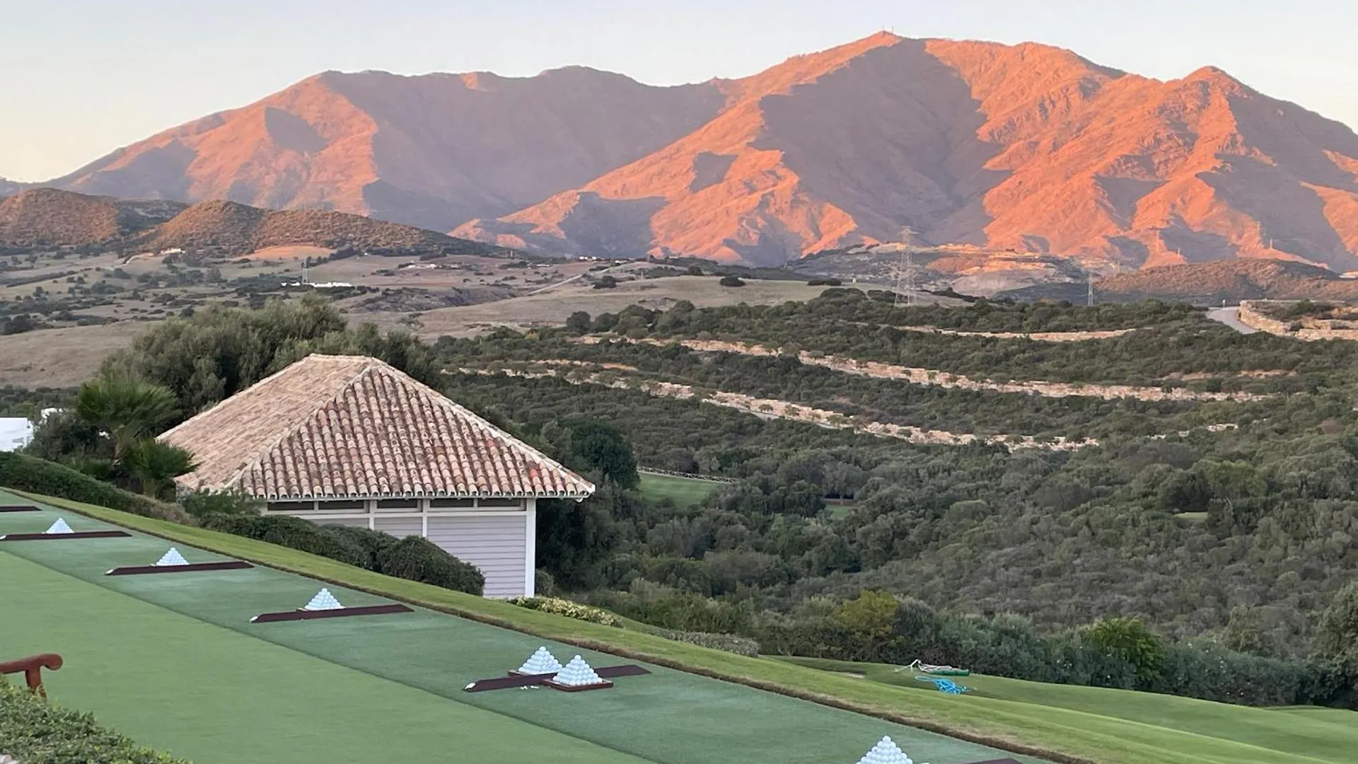 Superior Apartment For Golf, Sea And Nature Lovers Casares Spanje