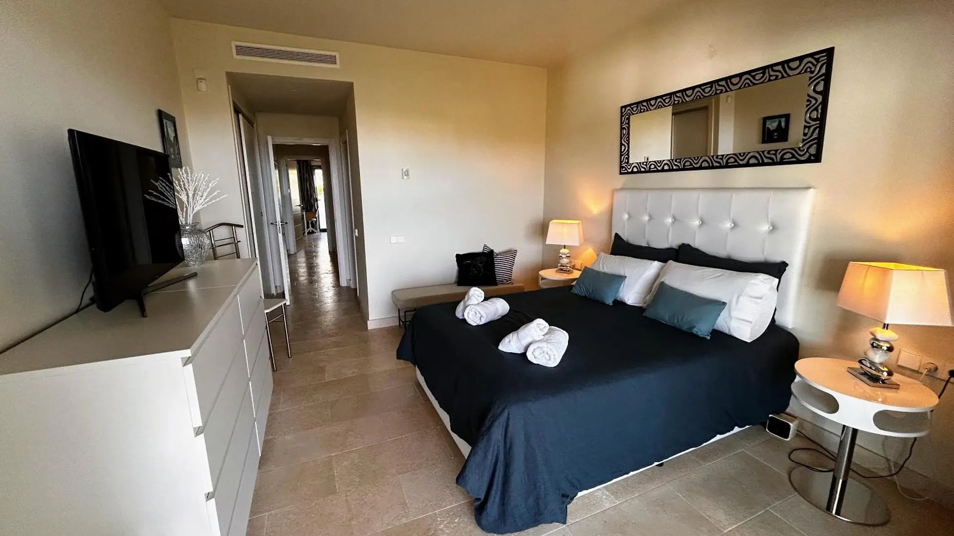 Superior Apartment For Golf, Sea And Nature Lovers 卡萨雷斯